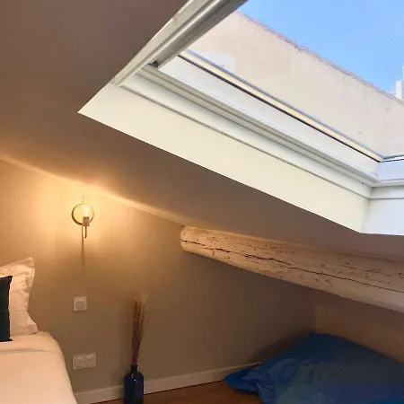 'la Perriere' Joli T2 En Duplex Clim, Wifi * Sète